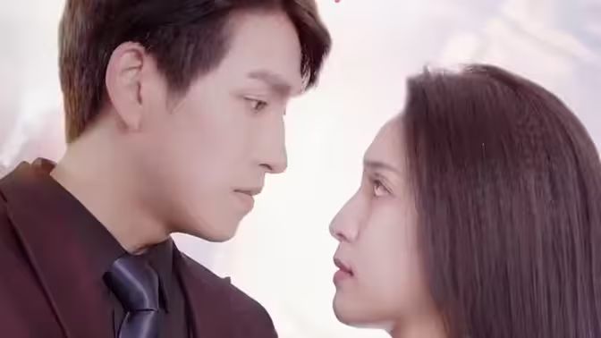 分手后閃婚了男?？偛?全集)